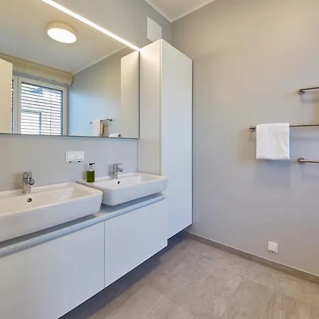 Hermitage Apartmán *